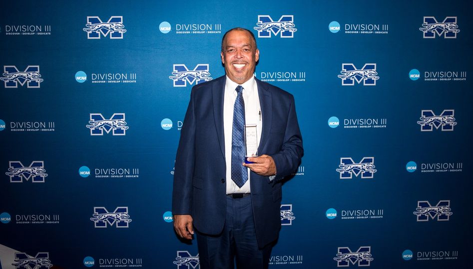 Read more about the article Motorcoach Driver, Bill Bond, Honored by Moravian University